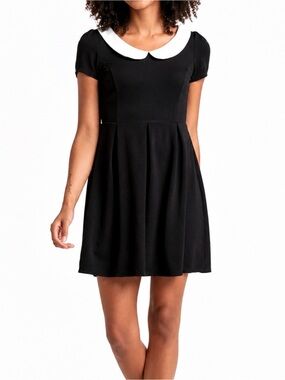 dresser hardware black Mini Matilda w. Collar